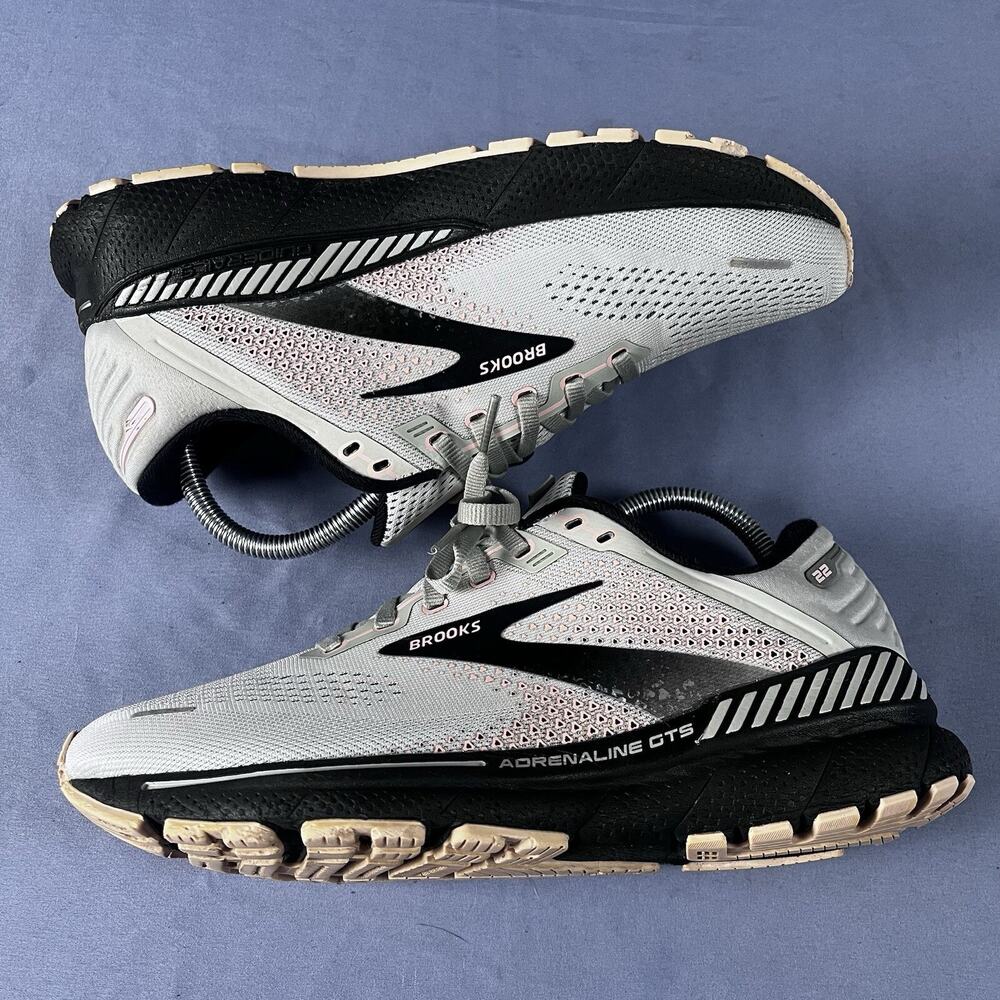 Brooks Adrenaline GTS 22 Women’s Size 9.5 Gray Running Fitness Shoes 1203531B035